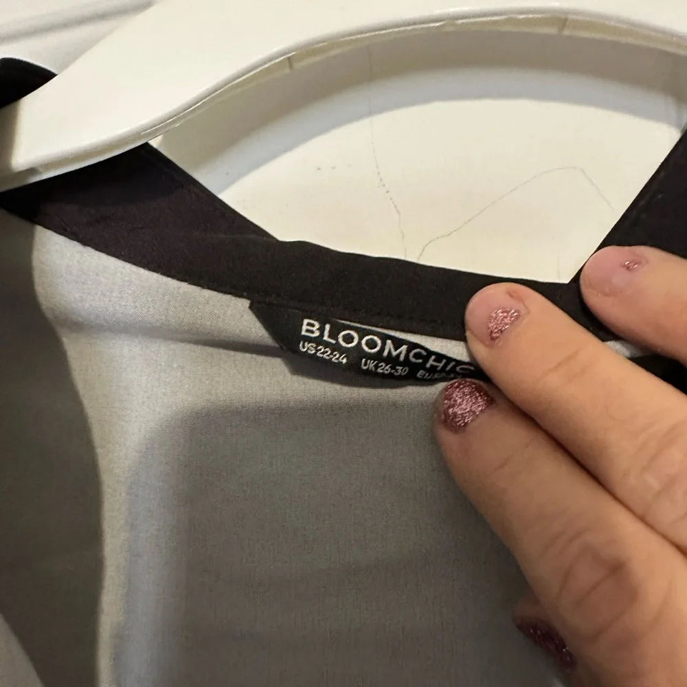 BloomChic size 22-24 Black Dress with Colorful faux Embroidery print. - Picture 2 of 7